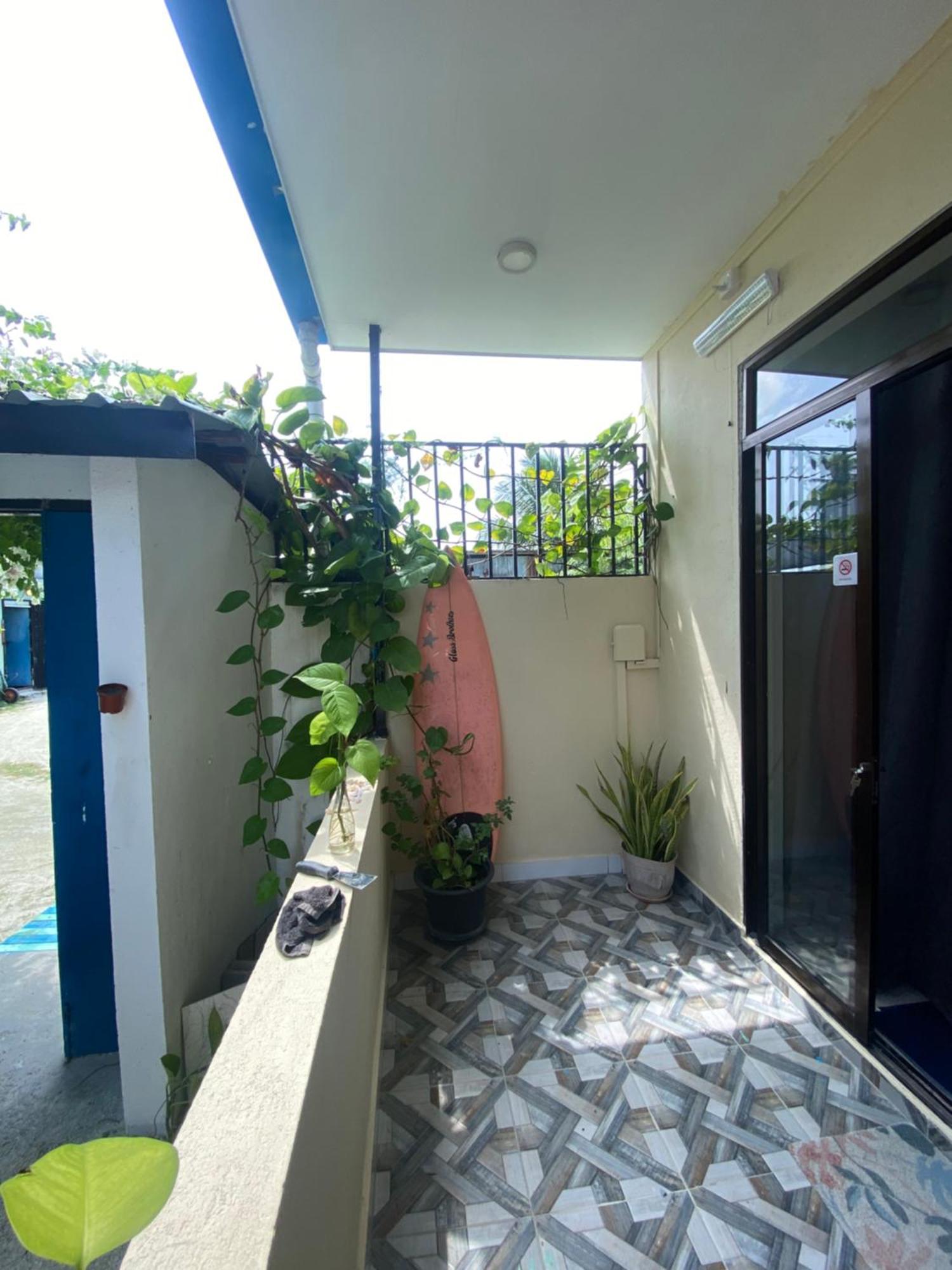 Maavaharu Guest House Himmafushi Esterno foto
