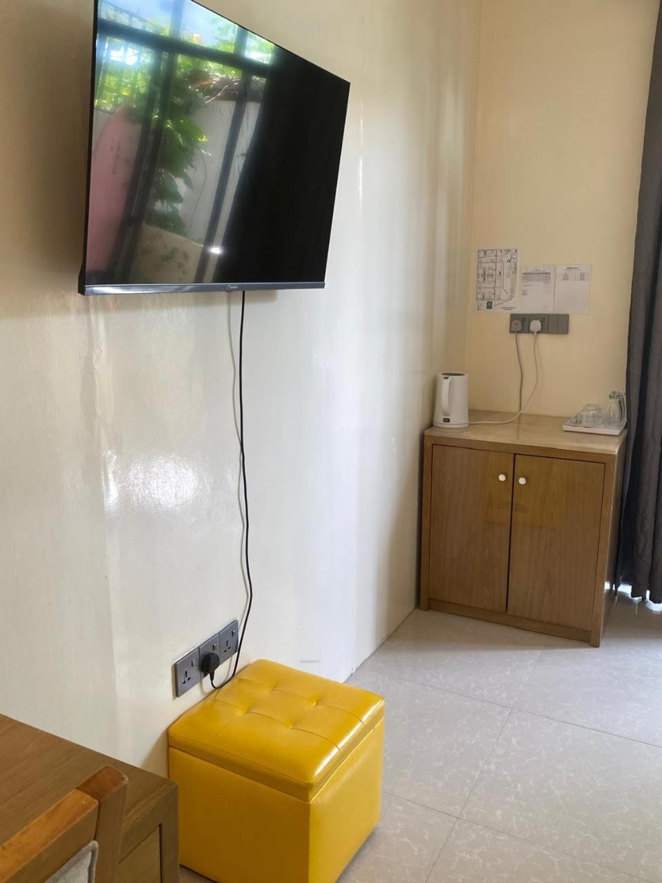 Maavaharu Guest House Himmafushi Esterno foto